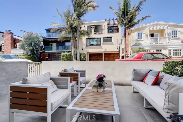 436 27th Street, Manhattan Beach, California 90266, 4 Bedrooms Bedrooms, ,4 BathroomsBathrooms,Residential,Sold,27th,SB20086504