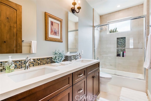 2006 Bataan Road, Redondo Beach, California 90278, 4 Bedrooms Bedrooms, ,2 BathroomsBathrooms,Residential,Sold,Bataan,PV18076568