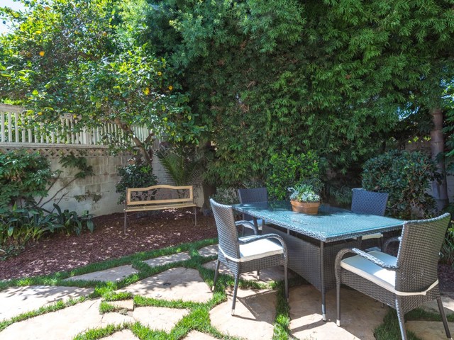 1723 Steinhart Avenue, Redondo Beach, California 90278, 3 Bedrooms Bedrooms, ,2 BathroomsBathrooms,Residential,Sold,Steinhart,SB19226063