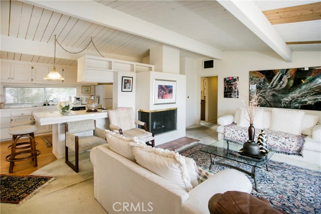 1020 Pacific Avenue, Manhattan Beach, California 90266, 4 Bedrooms Bedrooms, ,1 BathroomBathrooms,Residential,Sold,Pacific,SB17069803