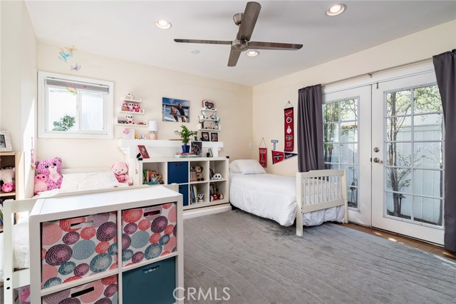 1156 9th Street, Hermosa Beach, California 90254, 3 Bedrooms Bedrooms, ,1 BathroomBathrooms,Residential,Sold,9th,SB20005266