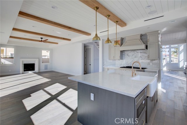 2122 Perry Avenue, Redondo Beach, California 90278, 5 Bedrooms Bedrooms, ,4 BathroomsBathrooms,Residential,Sold,Perry,PV19015691