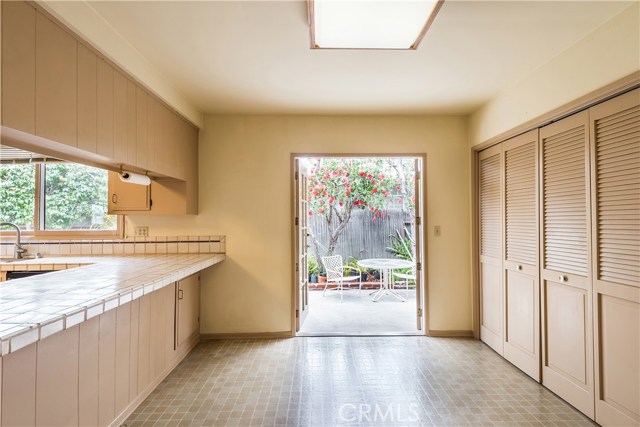 1257 11th Street, Manhattan Beach, California 90266, 3 Bedrooms Bedrooms, ,1 BathroomBathrooms,Residential,Sold,11th,SB18073937