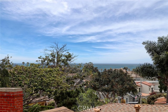 723 Avenue C, Redondo Beach, California 90277, 4 Bedrooms Bedrooms, ,2 BathroomsBathrooms,Residential,Sold,Avenue C,SB18173851