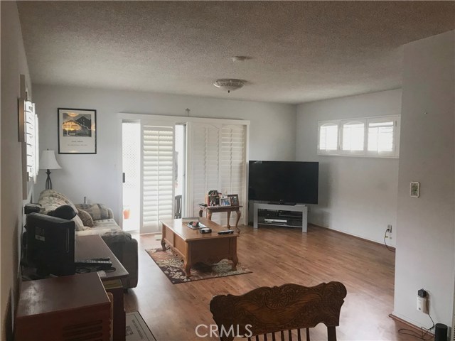 711 Maria Avenue, Redondo Beach, California 90277, 3 Bedrooms Bedrooms, ,3 BathroomsBathrooms,Residential,Sold,Maria,SB20257032