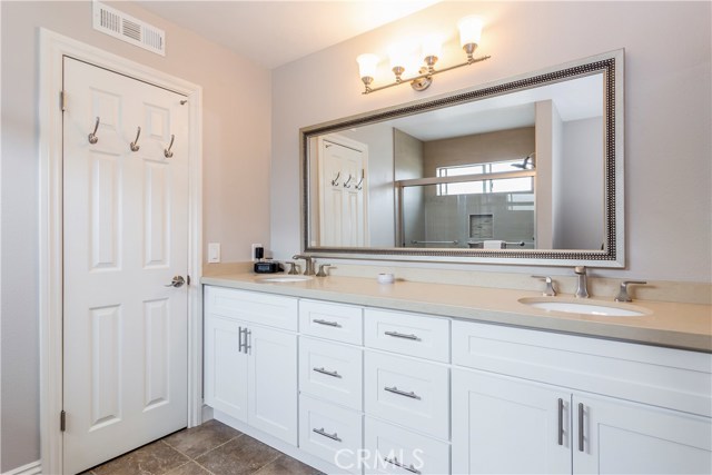 205 Francisca Avenue, Redondo Beach, California 90277, 3 Bedrooms Bedrooms, ,2 BathroomsBathrooms,Residential,Sold,Francisca,SB18102796