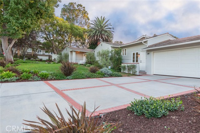 405 Via Colorin, Palos Verdes Estates, California 90274, 3 Bedrooms Bedrooms, ,1 BathroomBathrooms,Residential,Sold,Via Colorin,SB18243876