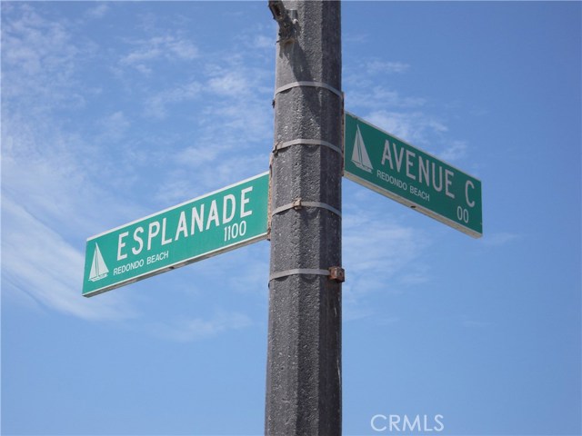 1062 Avenue C, Redondo Beach, California 90277, 2 Bedrooms Bedrooms, ,1 BathroomBathrooms,Residential,Sold,Avenue C,SB20138580