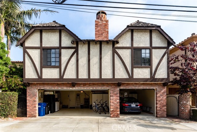 Garage entrance in back of house, off 16th street