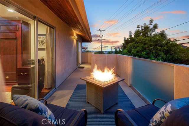 616 Garnet Street, Redondo Beach, California 90277, 4 Bedrooms Bedrooms, ,2 BathroomsBathrooms,Residential,Sold,Garnet,SB20102814