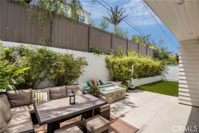 2113 Chestnut Avenue, Manhattan Beach, California 90266, 5 Bedrooms Bedrooms, ,5 BathroomsBathrooms,Residential,Sold,Chestnut,SB19261512