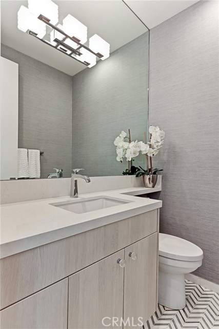 1450 23rd Street, Manhattan Beach, California 90266, 5 Bedrooms Bedrooms, ,2 BathroomsBathrooms,Residential,Sold,23rd,SB17111240