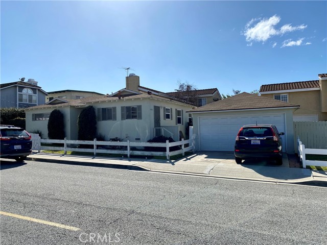 2022 Perry Avenue, Redondo Beach, California 90278, ,Residential Income,Sold,Perry,SB21055379