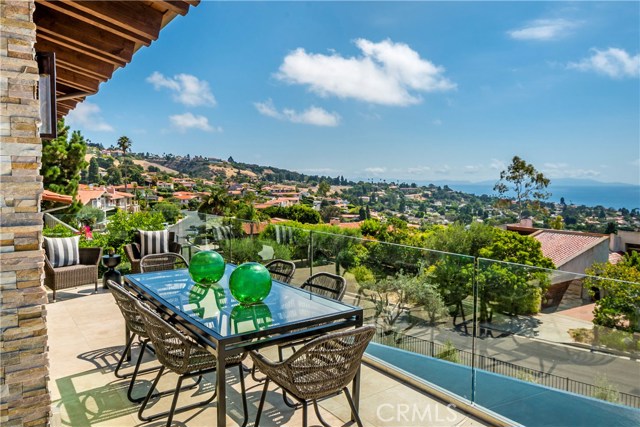 1320 Via Romero, Palos Verdes Estates, California 90274, 4 Bedrooms Bedrooms, ,5 BathroomsBathrooms,Residential,Sold,Via Romero,PV19219174