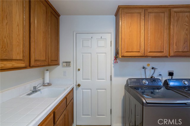 1820 Oak Avenue, Manhattan Beach, California 90266, 4 Bedrooms Bedrooms, ,3 BathroomsBathrooms,Residential,Sold,Oak,SB19209607