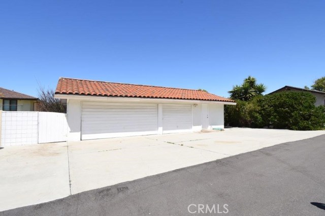 3 Car Garage with Access from Alley