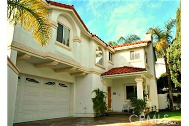 1719 Clark Lane, Redondo Beach, California 90278, 4 Bedrooms Bedrooms, ,2 BathroomsBathrooms,Residential,Sold,Clark,SB17069591