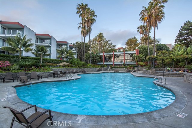 610 The Village, Redondo Beach, California 90277, 1 Bedroom Bedrooms, ,1 BathroomBathrooms,Residential,Sold,The Village,SB19227974