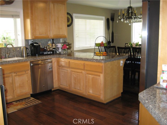 2207 Voorhees Avenue, Redondo Beach, California 90278, 4 Bedrooms Bedrooms, ,2 BathroomsBathrooms,Residential,Sold,Voorhees,SB17062851