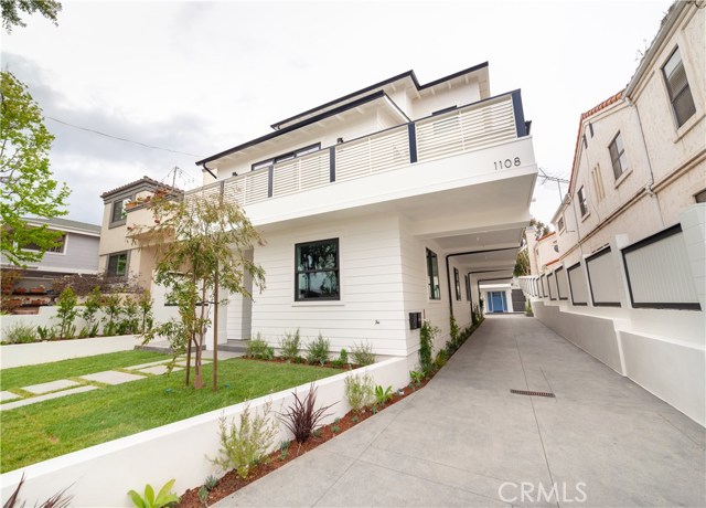 1108 Vincent Street, Redondo Beach, California 90277, 4 Bedrooms Bedrooms, ,3 BathroomsBathrooms,Residential,Sold,Vincent,SB18102479