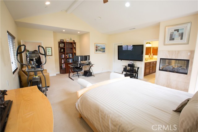 508 Lucia Avenue, Redondo Beach, California 90277, 4 Bedrooms Bedrooms, ,2 BathroomsBathrooms,Residential,Sold,Lucia,SB17079122