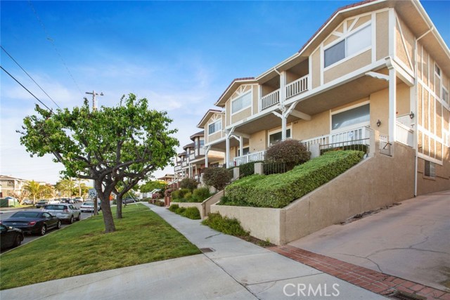 222 Guadalupe Avenue, Redondo Beach, California 90277, 3 Bedrooms Bedrooms, ,2 BathroomsBathrooms,Residential,Sold,Guadalupe,SB17060962