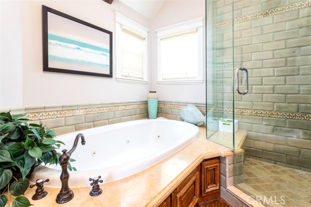 755 31st Street, Manhattan Beach, California 90266, 4 Bedrooms Bedrooms, ,4 BathroomsBathrooms,Residential,Sold,31st,SB19068029