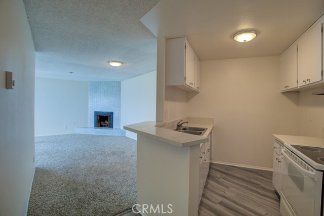 640 The Village, Redondo Beach, California 90277, 1 Bedroom Bedrooms, ,1 BathroomBathrooms,Residential,Sold,The Village,CV21150767