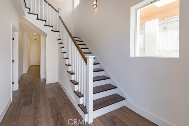 223 Lucia, Redondo Beach, California 90277, 4 Bedrooms Bedrooms, ,3 BathroomsBathrooms,Residential,Sold,Lucia,SB18143397