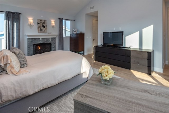 2019 Farrell Avenue, Redondo Beach, California 90278, 4 Bedrooms Bedrooms, ,3 BathroomsBathrooms,Residential,Sold,Farrell,PV18280425