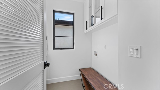 1712 Meadows Avenue, Manhattan Beach, California 90266, 5 Bedrooms Bedrooms, ,2 BathroomsBathrooms,Residential,Sold,Meadows,SB20199095