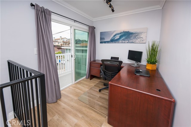 1604 Spreckels Lane, Redondo Beach, California 90278, 3 Bedrooms Bedrooms, ,2 BathroomsBathrooms,Residential,Sold,Spreckels,SB20125492