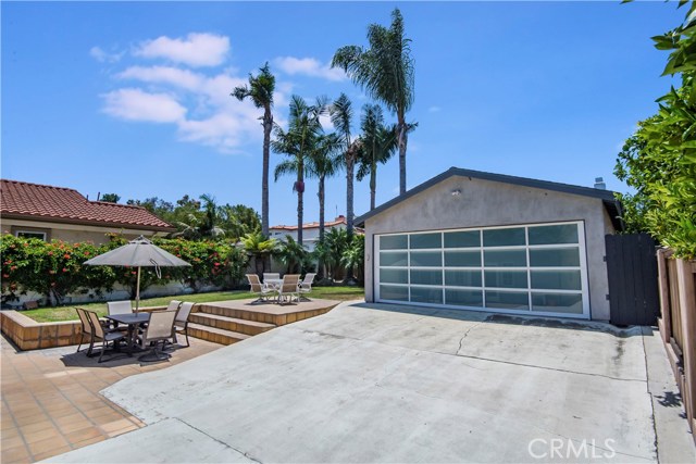 1726 1st Street, Manhattan Beach, California 90266, 4 Bedrooms Bedrooms, ,3 BathroomsBathrooms,Residential,Sold,1st,SB18155216