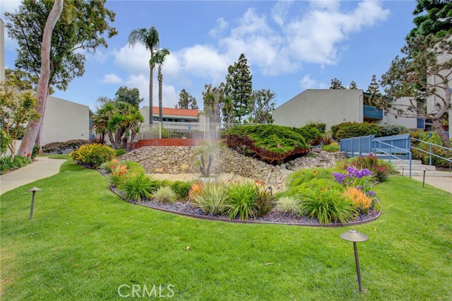 631 Prospect Avenue, Redondo Beach, California 90277, 2 Bedrooms Bedrooms, ,2 BathroomsBathrooms,Residential,Sold,Prospect,SB21042569