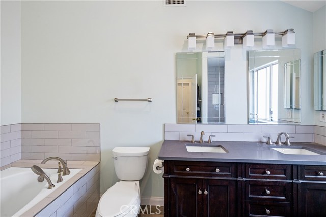 Remodeled master en-suite bath
