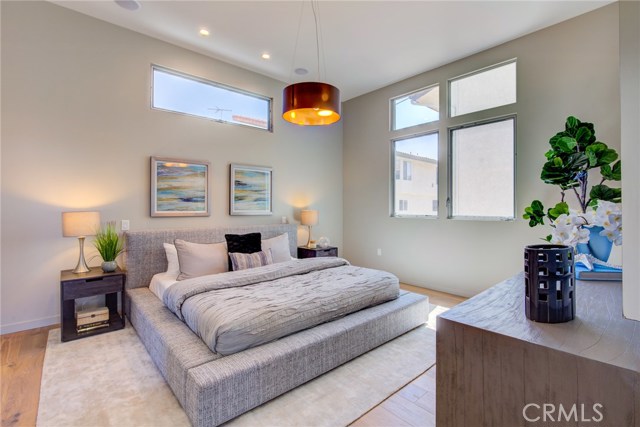 102 Prospect Avenue, Redondo Beach, California 90277, 3 Bedrooms Bedrooms, ,1 BathroomBathrooms,Residential,Sold,Prospect,SB19223229