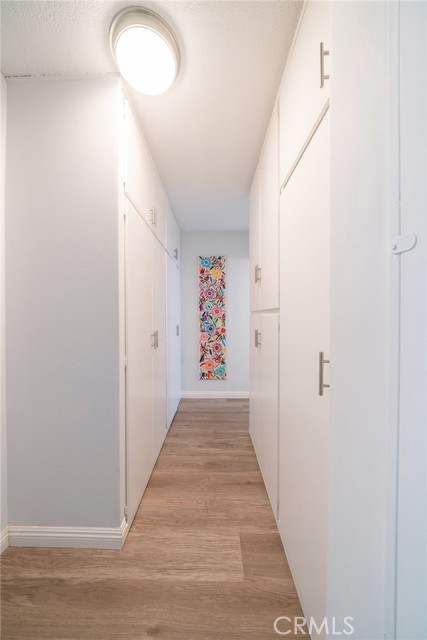 1 Bed Home for Sale in Los Feliz, California