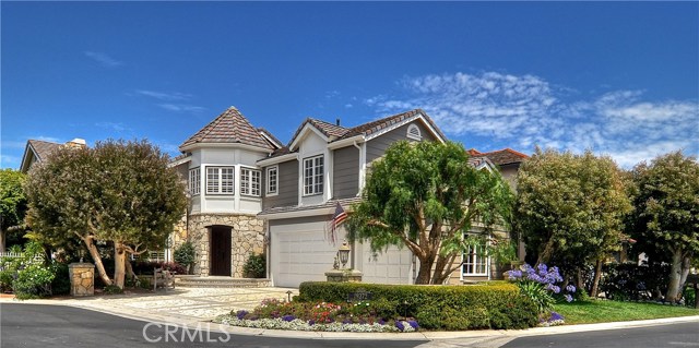 Photo of 19372 Woodlands Drive, Huntington Beach, CA 92648