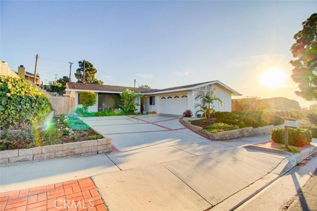 6948 Purple Ridge Drive, Rancho Palos Verdes, California 90275, 3 Bedrooms Bedrooms, ,2 BathroomsBathrooms,Residential,Sold,Purple Ridge,SB20252649