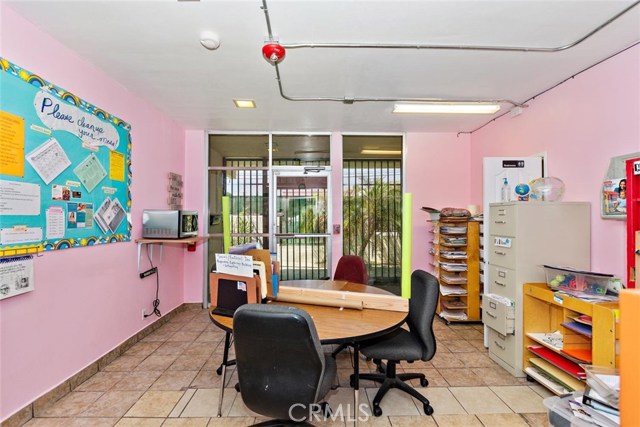 Lynwood, ,Commercial,For Sale,Lynwood,CV20155528