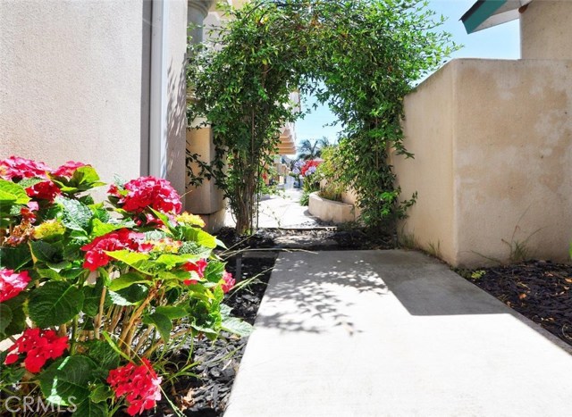 722 Irena Avenue, Redondo Beach, California 90277, 3 Bedrooms Bedrooms, ,2 BathroomsBathrooms,Residential,Sold,Irena,PV18154458