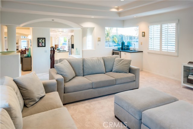 1021 Avenue D, Redondo Beach, California 90277, 4 Bedrooms Bedrooms, ,2 BathroomsBathrooms,Residential,Sold,Avenue D,SB21005310