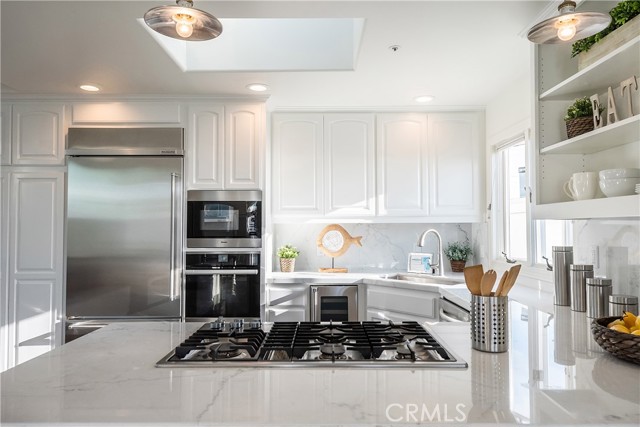324 21st Street, Manhattan Beach, California 90266, 3 Bedrooms Bedrooms, ,4 BathroomsBathrooms,Residential,Sold,21st,SB21154913