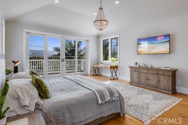 740 Avenue C, Redondo Beach, California 90277, 5 Bedrooms Bedrooms, ,5 BathroomsBathrooms,Residential,Sold,Avenue C,PV20082727