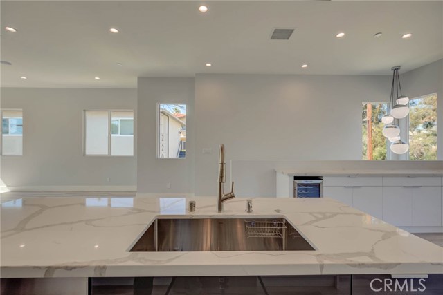 2203 Perkins Lane, Redondo Beach, California 90278, 3 Bedrooms Bedrooms, ,2 BathroomsBathrooms,Residential,Sold,Perkins,PV19112271