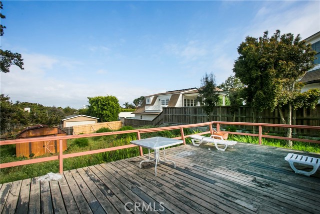 1020 Pacific Avenue, Manhattan Beach, California 90266, 4 Bedrooms Bedrooms, ,1 BathroomBathrooms,Residential,Sold,Pacific,SB17069803