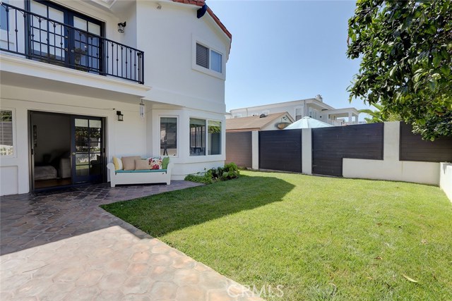 625 26th Street, Manhattan Beach, California 90266, 4 Bedrooms Bedrooms, ,3 BathroomsBathrooms,Residential,Sold,26th,SB19176225