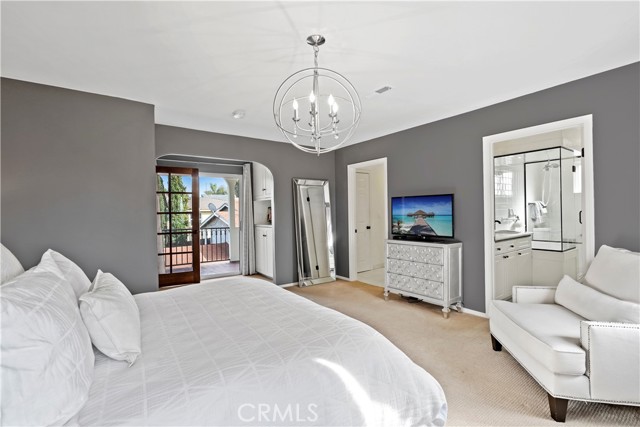 940 Rosecrans Avenue, Manhattan Beach, California 90266, 5 Bedrooms Bedrooms, ,2 BathroomsBathrooms,Residential,Sold,Rosecrans,SB21035135