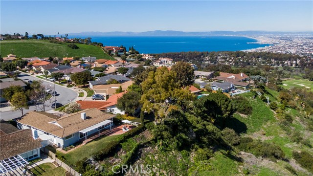 26206 Grayslake Road, Rancho Palos Verdes, California 90275, 4 Bedrooms Bedrooms, ,2 BathroomsBathrooms,Residential,Sold,Grayslake,PV19041367