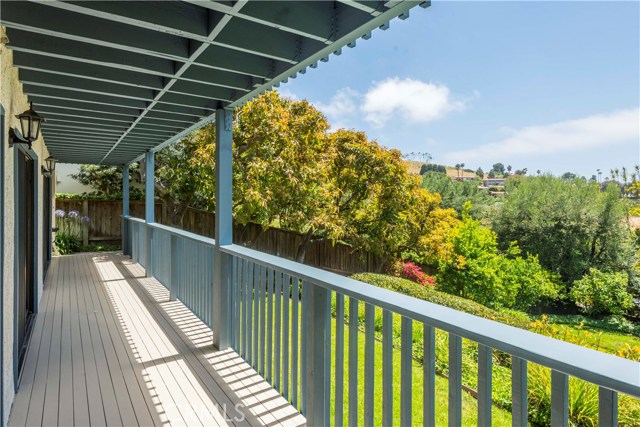 1813 Via Estudillo, Palos Verdes Estates, California 90274, 3 Bedrooms Bedrooms, ,1 BathroomBathrooms,Residential,Sold,Via Estudillo,PV17110729